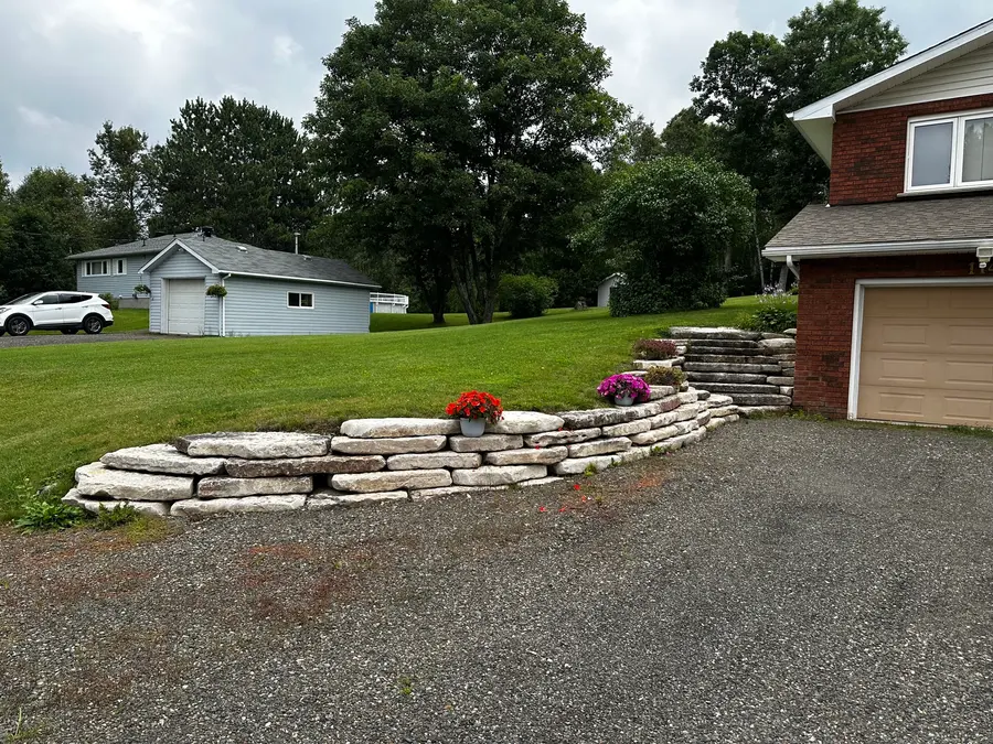 Curved Garden Wall — Planted Terraces